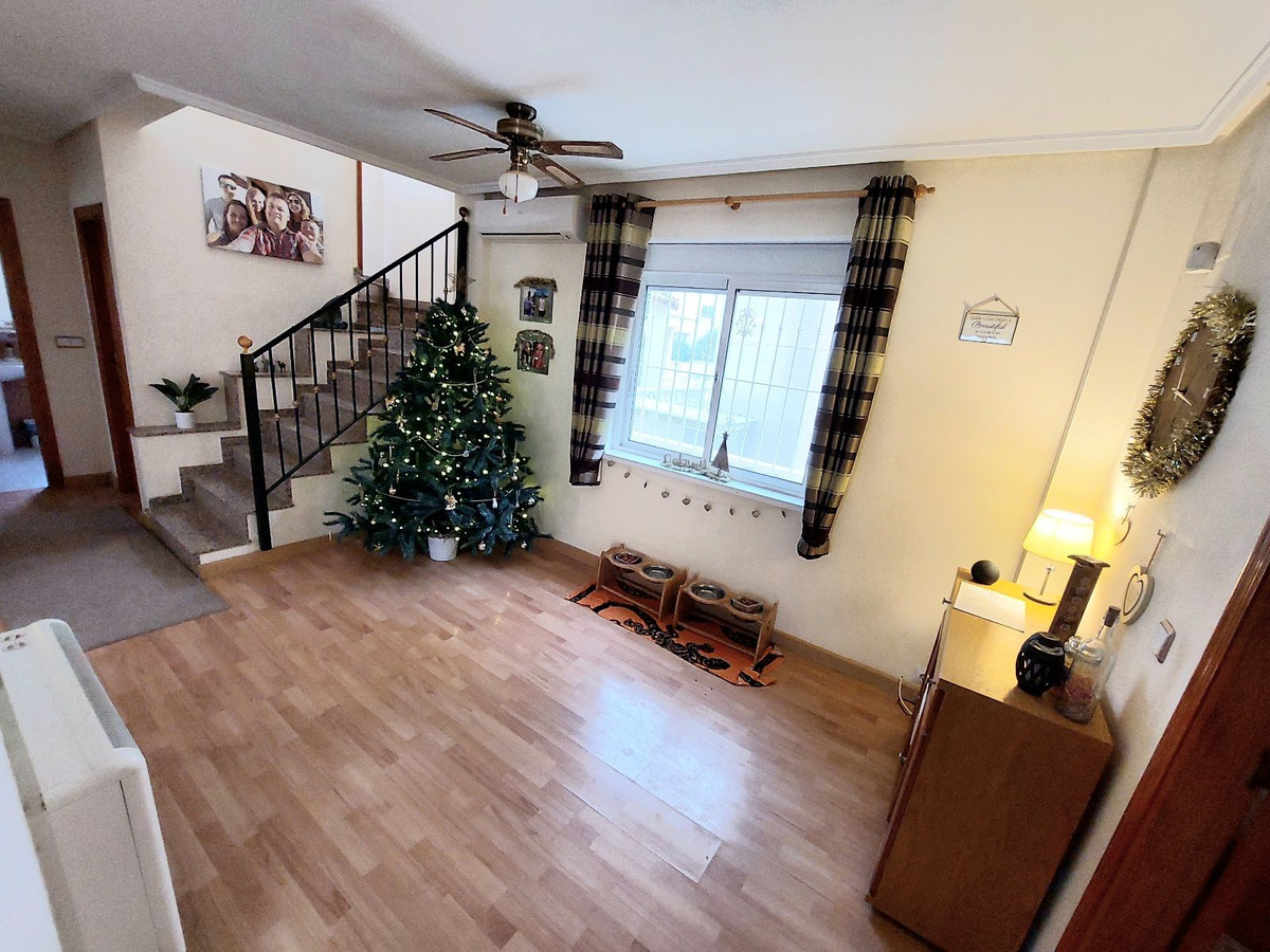 Se vende Villa - Chalet de 3 dormitorios en Costa Blanca, Alicante, España