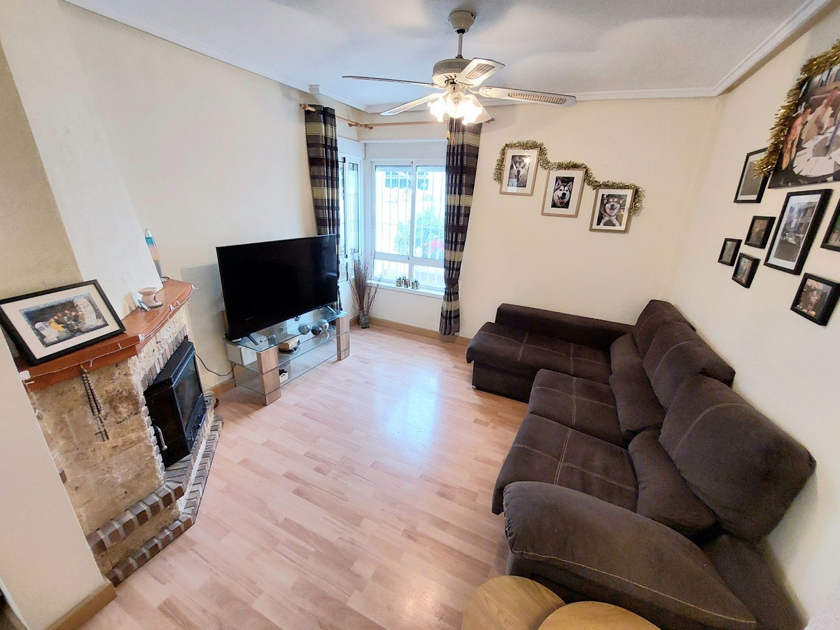 Se vende Villa - Chalet de 3 dormitorios en Costa Blanca, Alicante, España