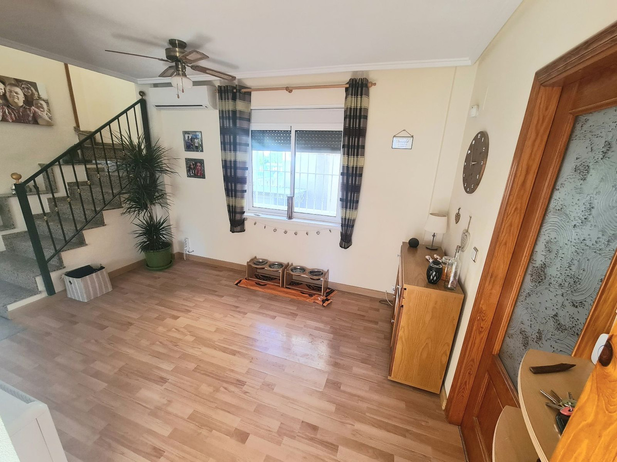 Se vende Villa - Chalet de 3 dormitorios en Costa Blanca, Alicante, España