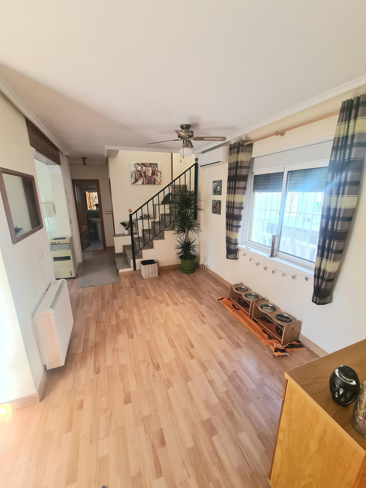Se vende Villa - Chalet de 3 dormitorios en Costa Blanca, Alicante, España