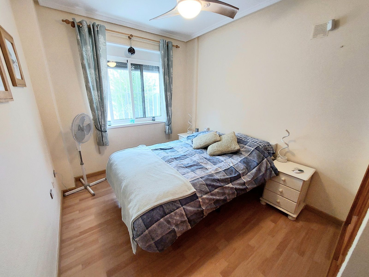 Se vende Villa - Chalet de 3 dormitorios en Costa Blanca, Alicante, España