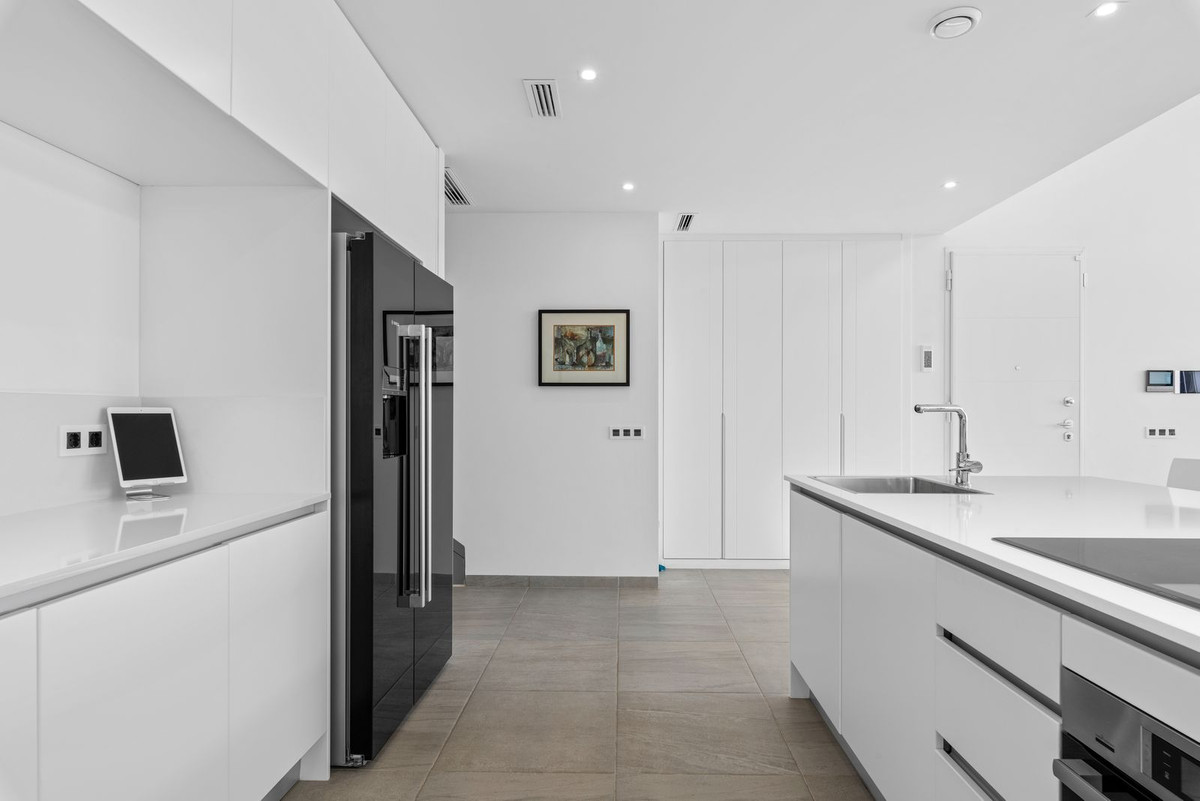 Se vende Villa - Chalet de 4 dormitorios en Costa Blanca, Alicante, España