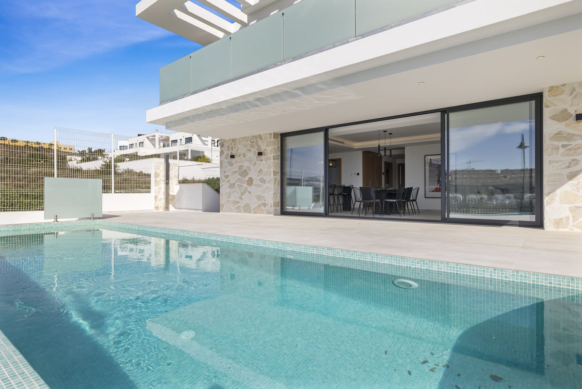 6 Bed Townhouse for sale in La Cala De Mijas Costa Del Sol, Málaga, Spain