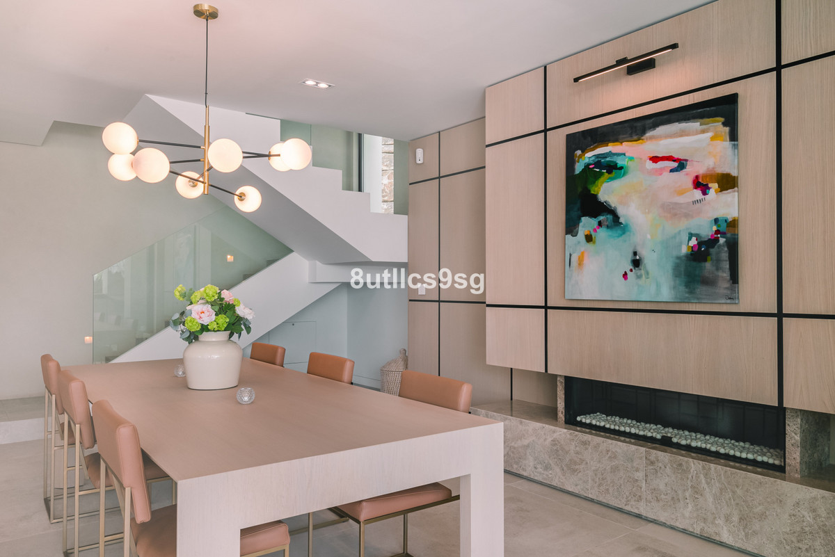 Se vende Villa - Chalet de 5 dormitorios en Costa Del Sol, Málaga, España