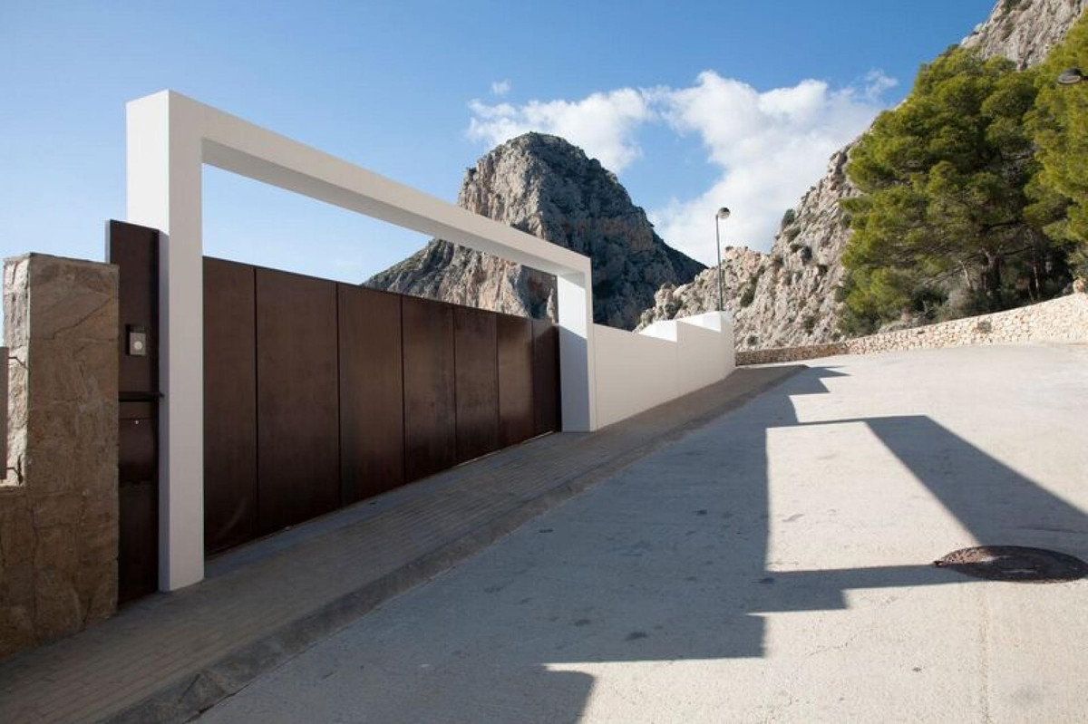 3 Bed Townhouse for sale in Altea Costa Blanca, Alicante, Spain