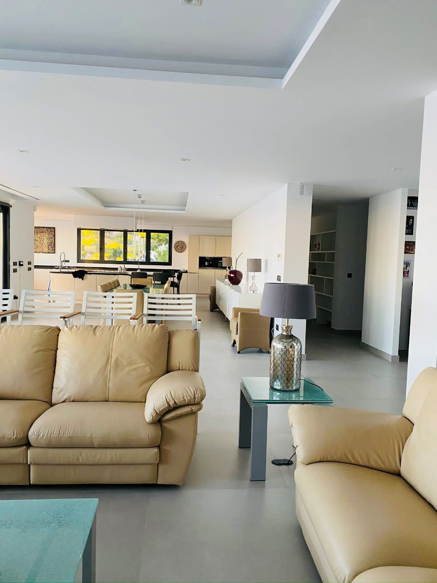 5 Bed Townhouse for sale in Altea Costa Blanca, Alicante, Spain