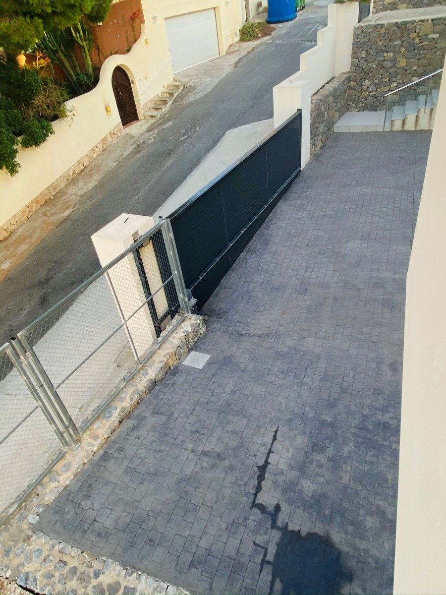 5 Bed Townhouse for sale in Altea Costa Blanca, Alicante, Spain