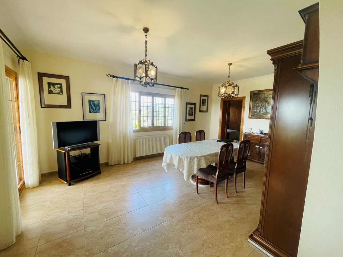 6 Bed Townhouse for sale in Altea Costa Blanca, Alicante, Spain