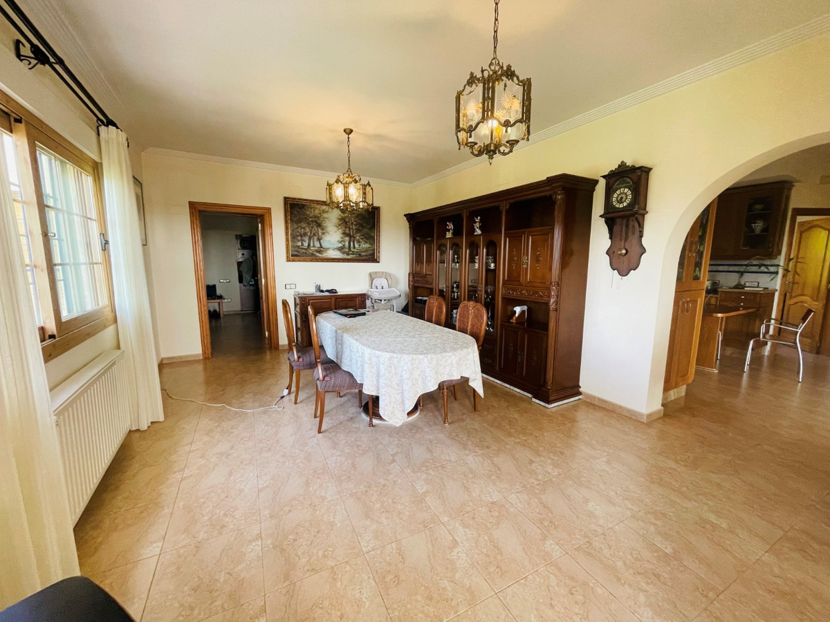 6 Bed Townhouse for sale in Altea Costa Blanca, Alicante, Spain