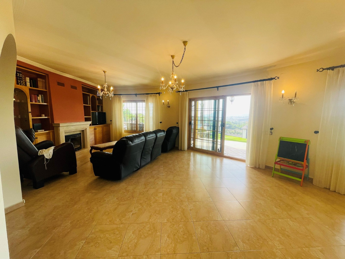 6 Bed Townhouse for sale in Altea Costa Blanca, Alicante, Spain