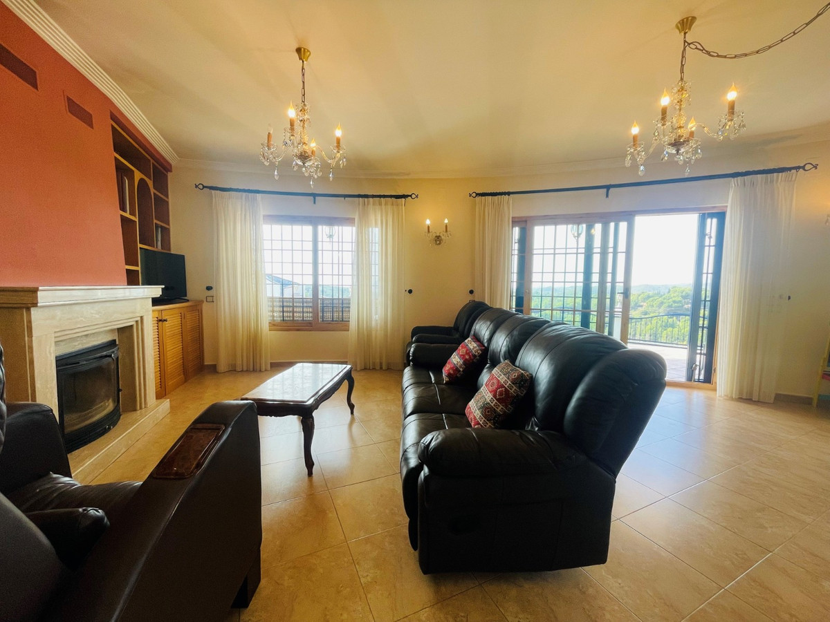 6 Bed Townhouse for sale in Altea Costa Blanca, Alicante, Spain