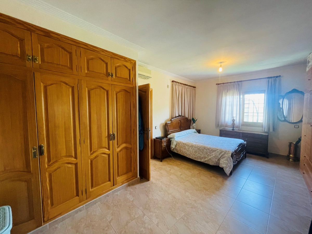 6 Bed Townhouse for sale in Altea Costa Blanca, Alicante, Spain
