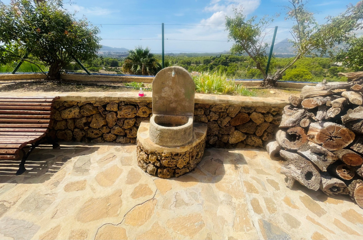 6 Bed Townhouse for sale in Altea Costa Blanca, Alicante, Spain