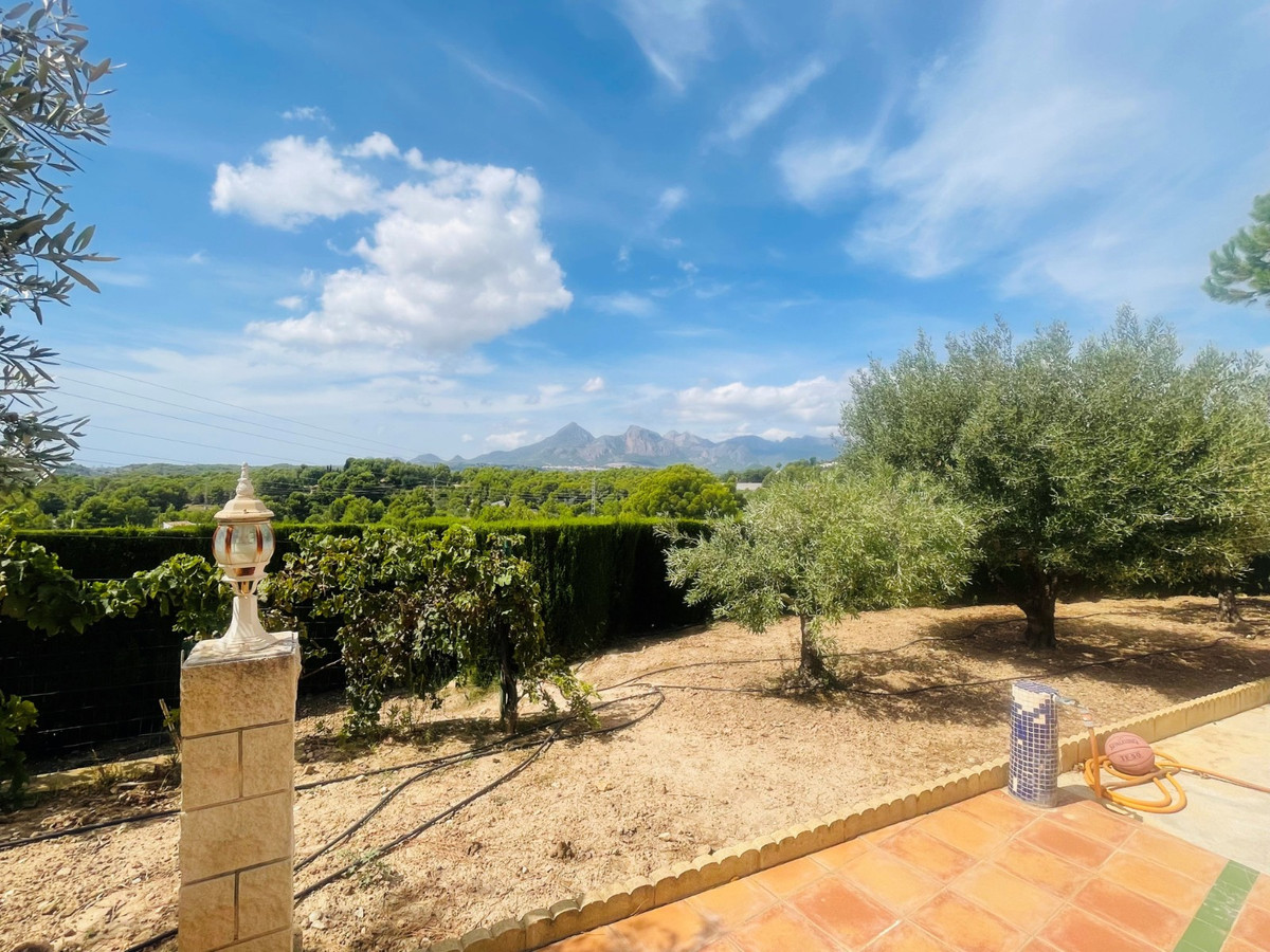 6 Bed Townhouse for sale in Altea Costa Blanca, Alicante, Spain