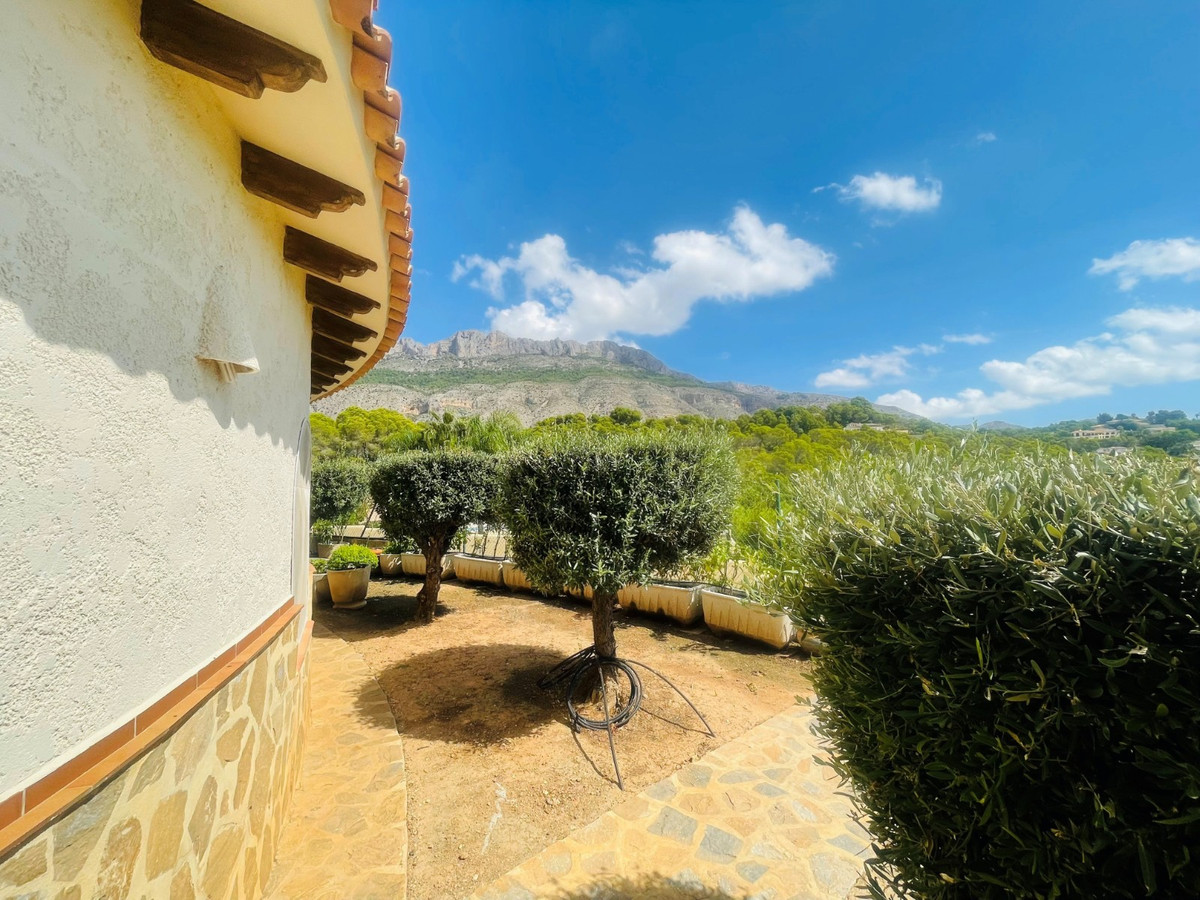 6 Bed Townhouse for sale in Altea Costa Blanca, Alicante, Spain