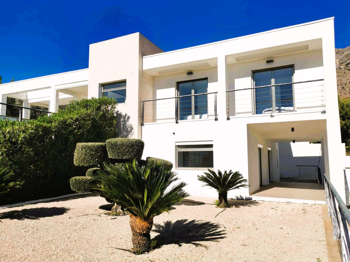 5 Bed Townhouse for sale in Altea Costa Blanca, Alicante, Spain