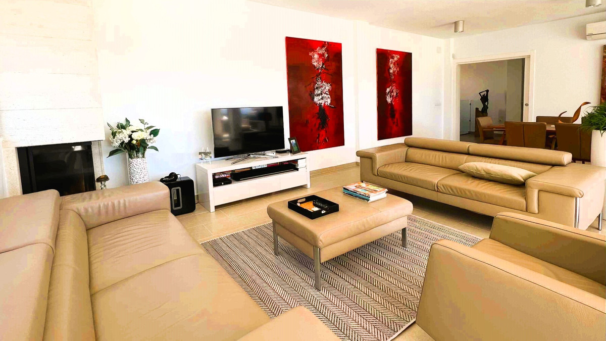 5 Bed Townhouse for sale in Altea Costa Blanca, Alicante, Spain
