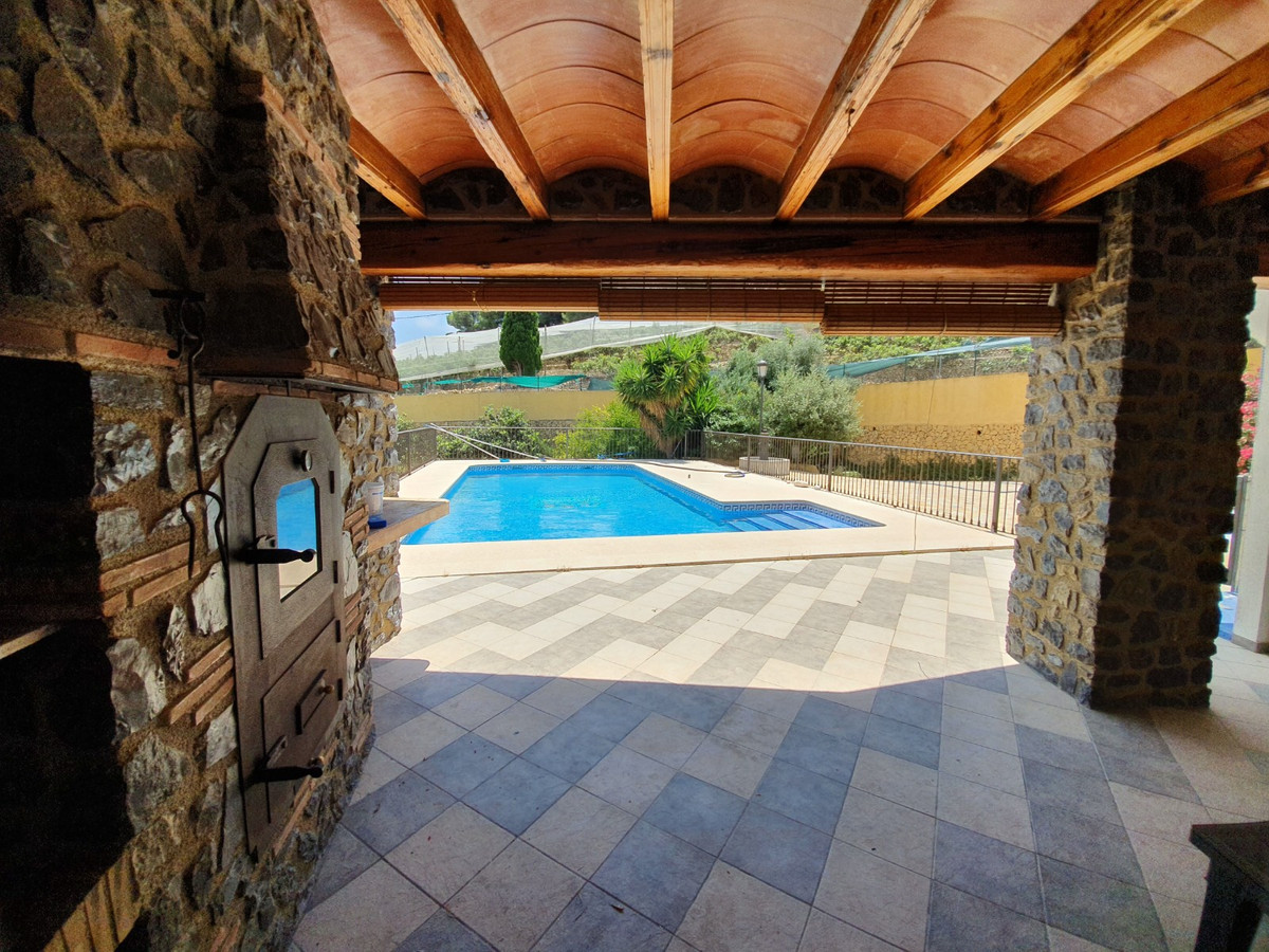 6 Bed Townhouse for sale in Callosa Den Sarria Costa Blanca, Alicante, Spain