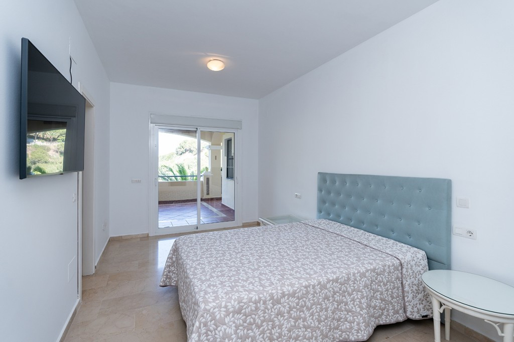 2 Bed Apartment for sale in Elviria Costa Del Sol, Málaga, Spain