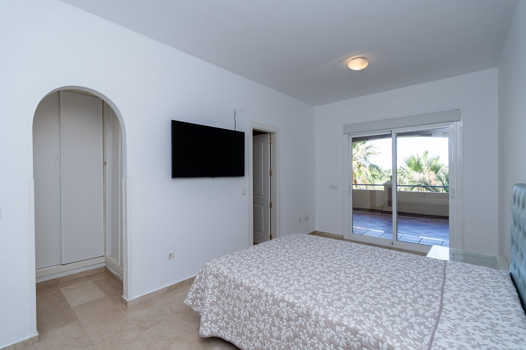 2 Bed Apartment for sale in Elviria Costa Del Sol, Málaga, Spain