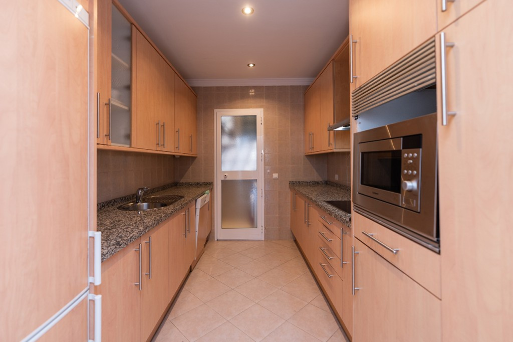 2 Bed Apartment for sale in Elviria Costa Del Sol, Málaga, Spain