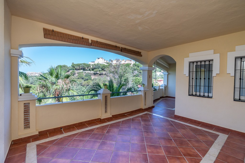 2 Bed Apartment for sale in Elviria Costa Del Sol, Málaga, Spain