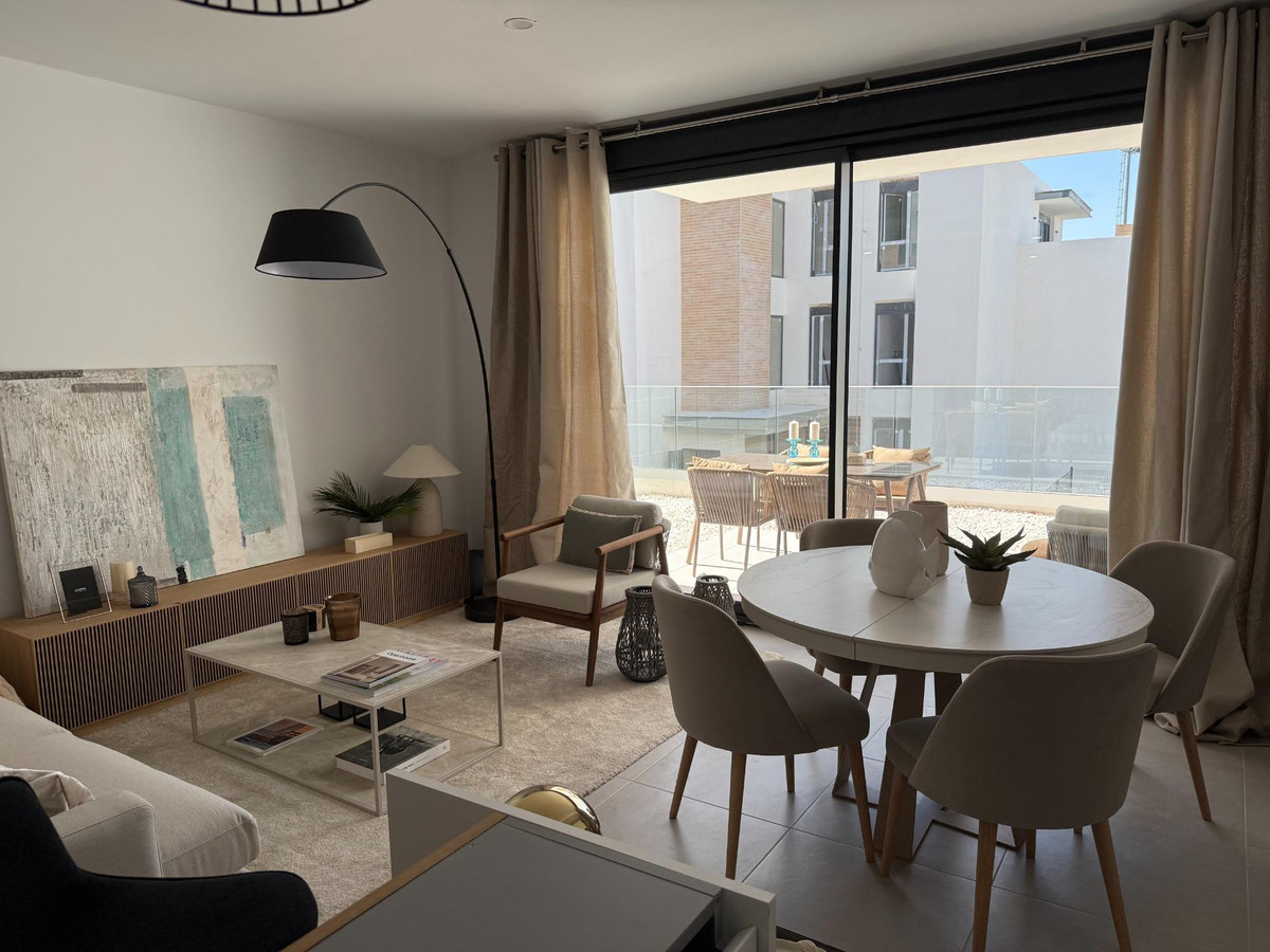 2 Bed Apartment for sale in Estepona Costa Del Sol, Málaga, Spain