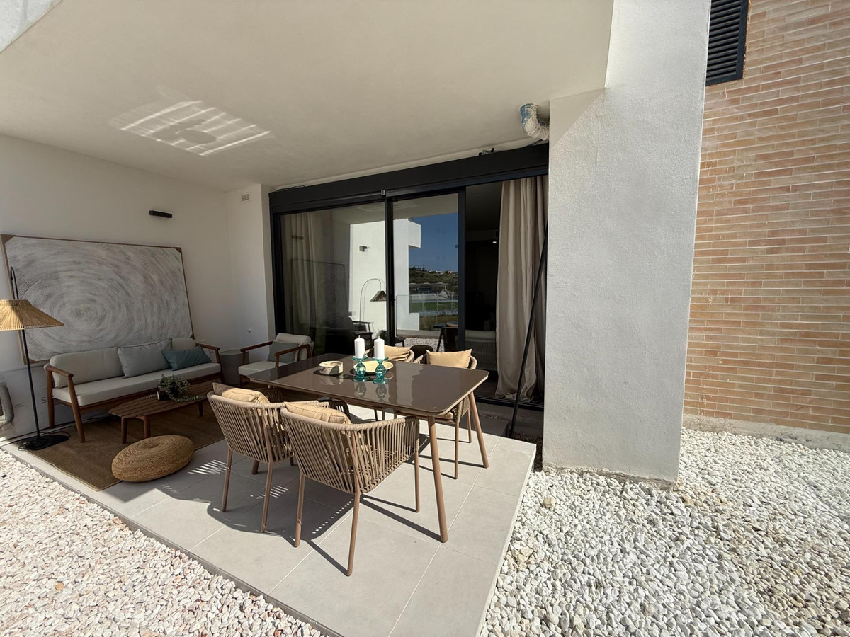2 Bed Apartment for sale in Estepona Costa Del Sol, Málaga, Spain