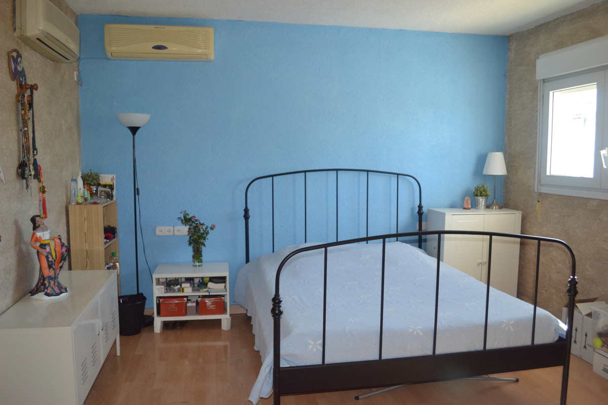 6 Bed Townhouse for sale in Alhaurín De La Torre Costa Del Sol, Málaga, Spain
