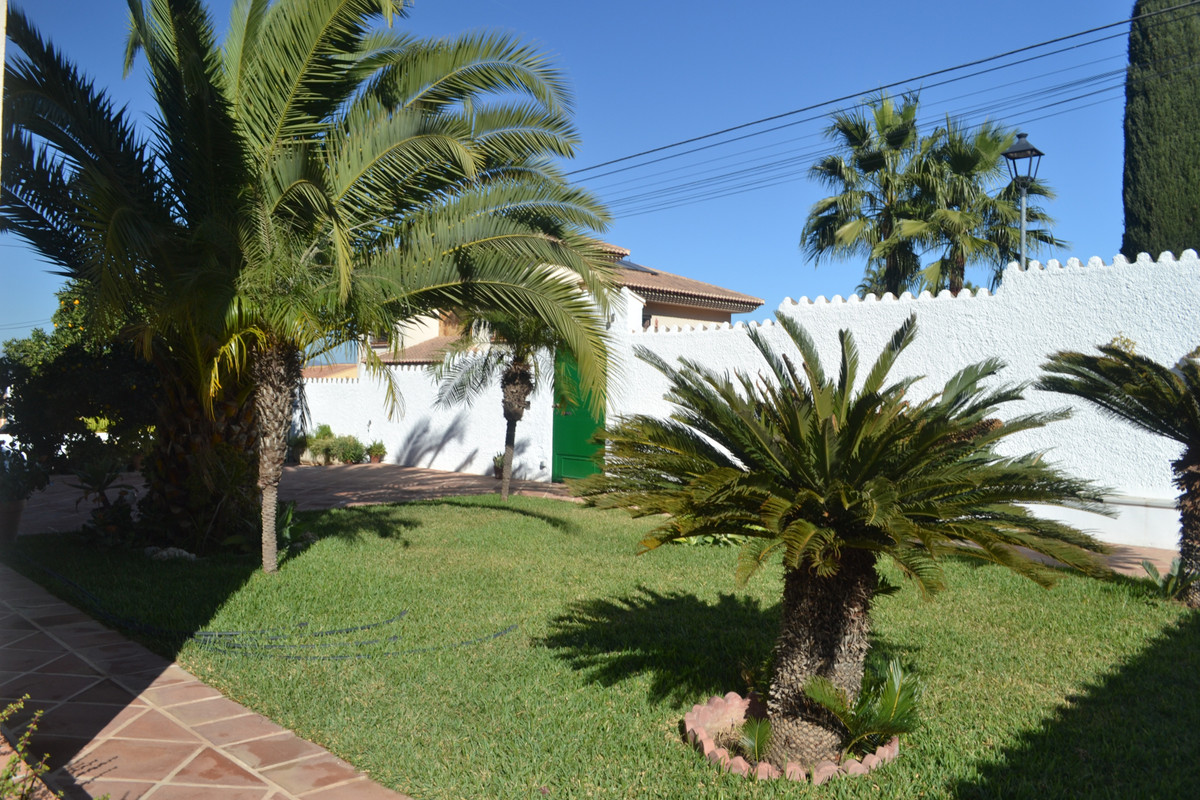 6 Bed Townhouse for sale in Alhaurín De La Torre Costa Del Sol, Málaga, Spain
