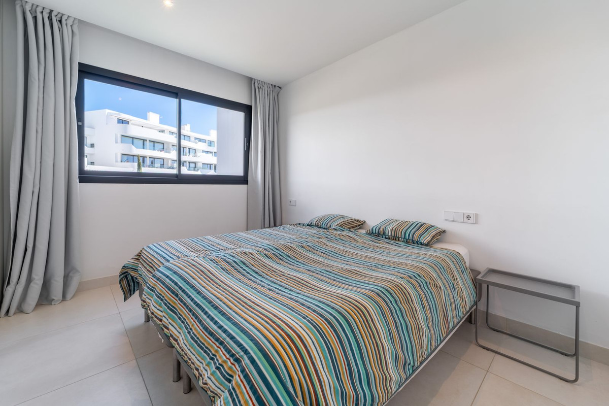 3 Bed Apartment for sale in Fuengirola Costa Del Sol, Málaga, Spain