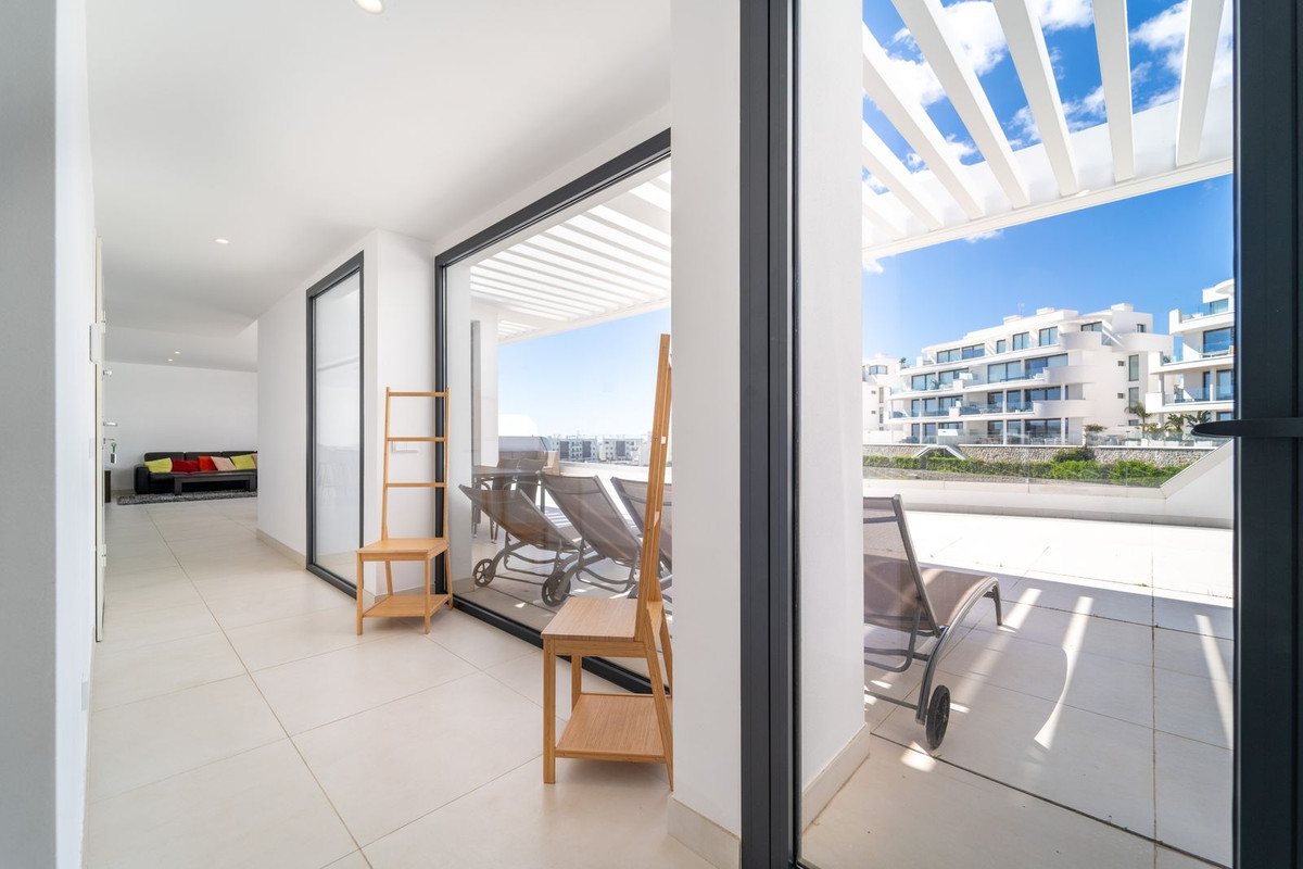 3 Bed Apartment for sale in Fuengirola Costa Del Sol, Málaga, Spain