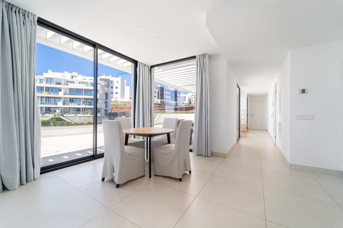 3 Bed Apartment for sale in Fuengirola Costa Del Sol, Málaga, Spain