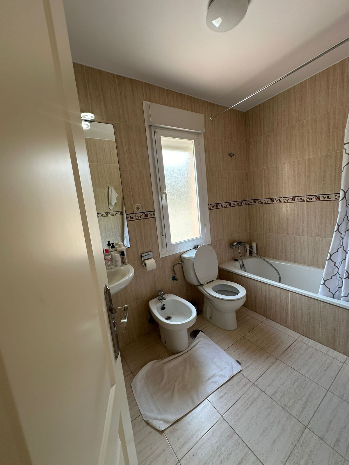 Se vende Pareada de 3 dormitorios en Costa Del Sol, Málaga, España