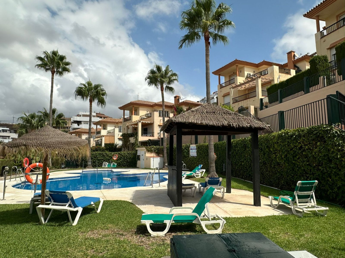 Se vende Pareada de 3 dormitorios en Costa Del Sol, Málaga, España