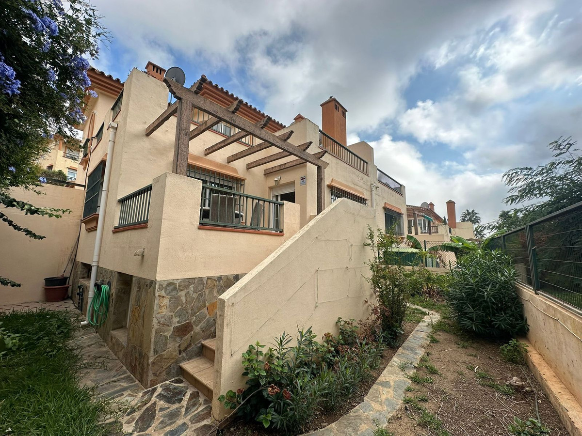 Se vende Pareada de 3 dormitorios en Costa Del Sol, Málaga, España