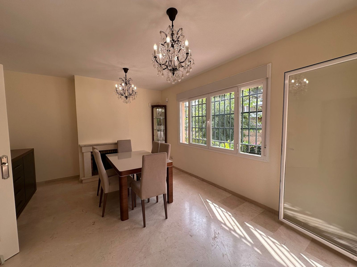 Se vende Pareada de 3 dormitorios en Costa Del Sol, Málaga, España