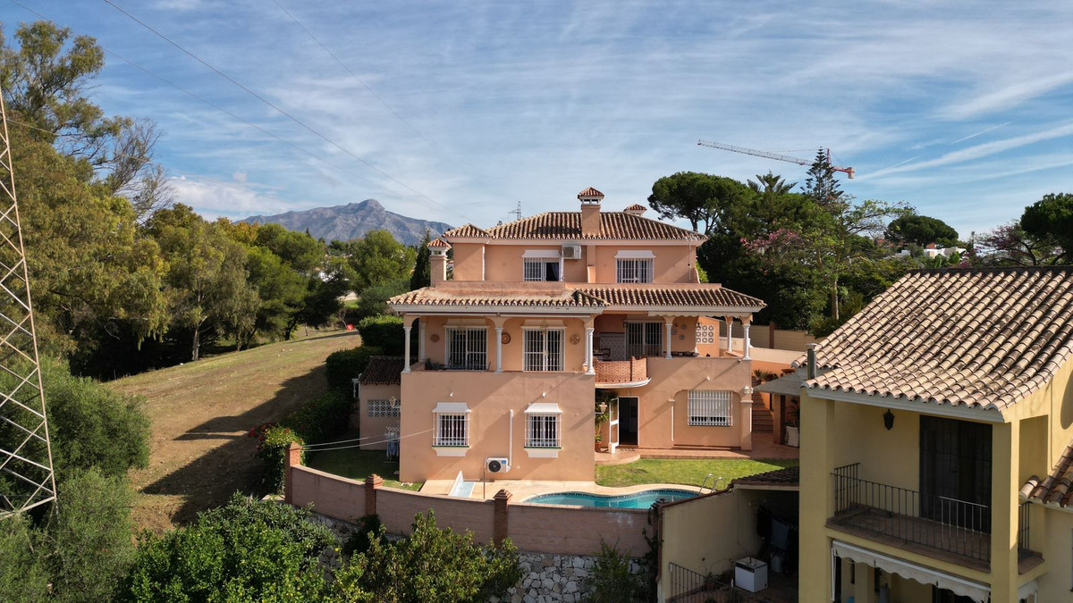 6 Bed Townhouse for sale in San Pedro De Alcántara Costa Del Sol, Málaga, Spain