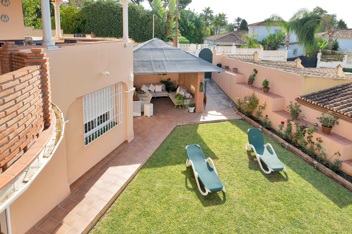 6 Bed Townhouse for sale in San Pedro De Alcántara Costa Del Sol, Málaga, Spain