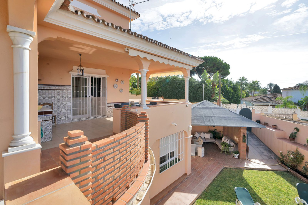 6 Bed Townhouse for sale in San Pedro De Alcántara Costa Del Sol, Málaga, Spain