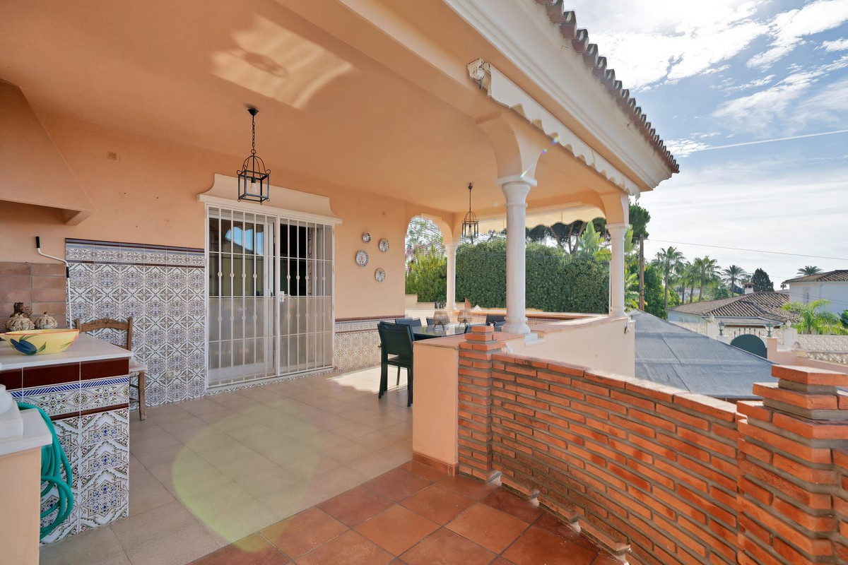 6 Bed Townhouse for sale in San Pedro De Alcántara Costa Del Sol, Málaga, Spain