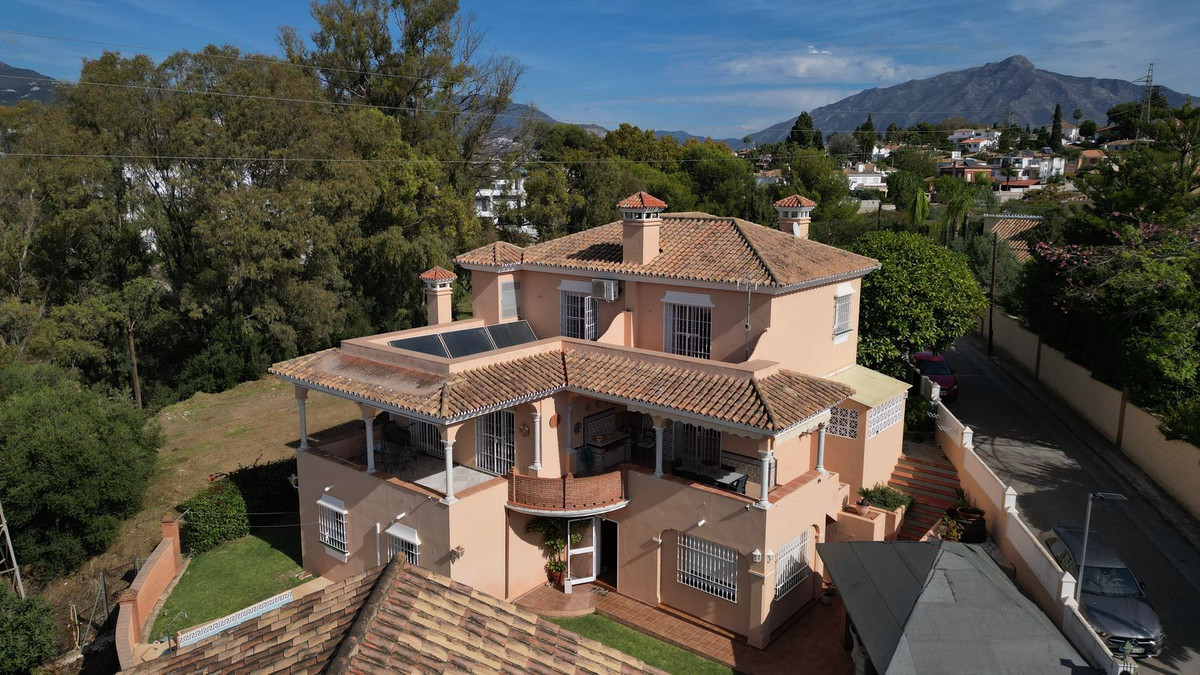 6 Bed Townhouse for sale in San Pedro De Alcántara Costa Del Sol, Málaga, Spain