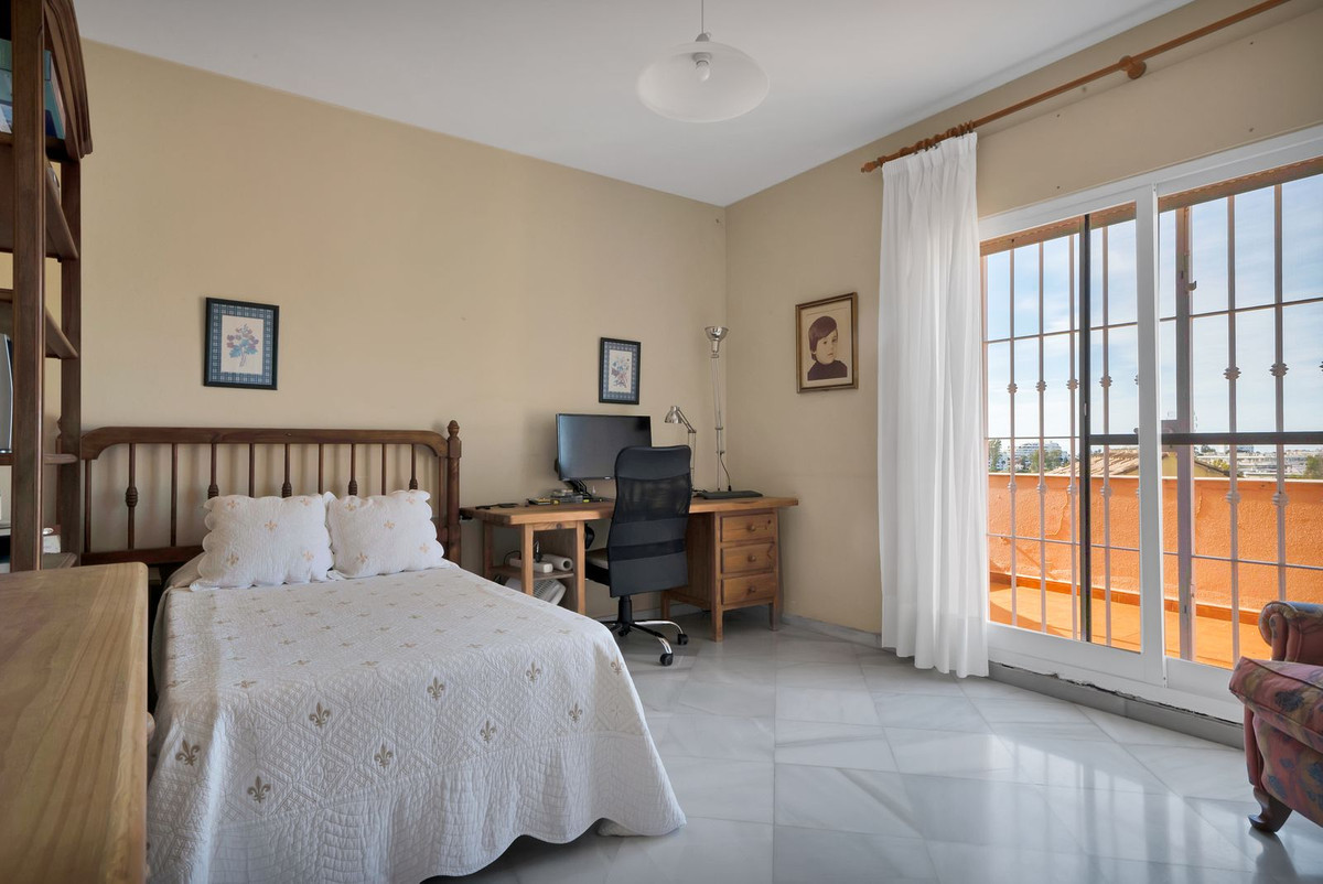 6 Bed Townhouse for sale in San Pedro De Alcántara Costa Del Sol, Málaga, Spain