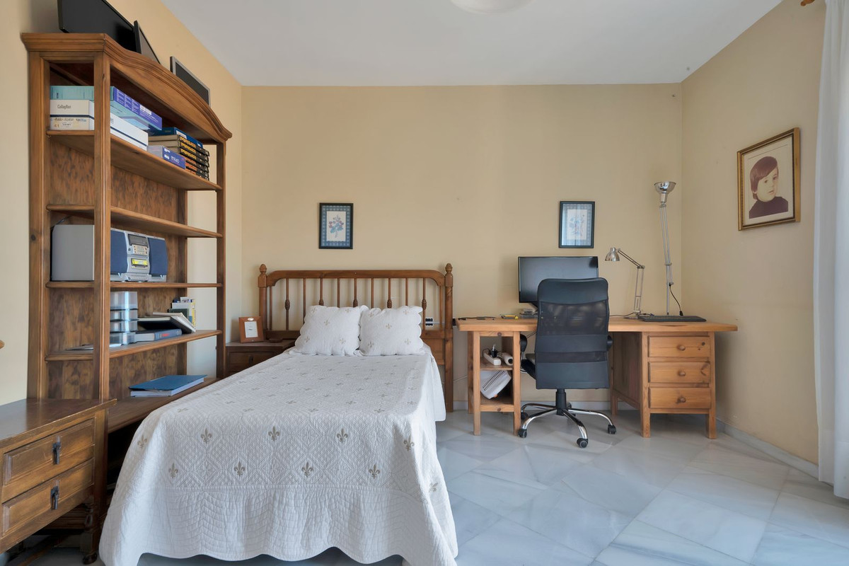 6 Bed Townhouse for sale in San Pedro De Alcántara Costa Del Sol, Málaga, Spain