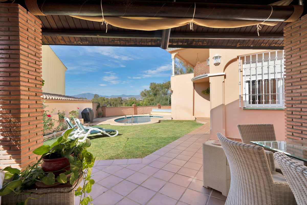 6 Bed Townhouse for sale in San Pedro De Alcántara Costa Del Sol, Málaga, Spain