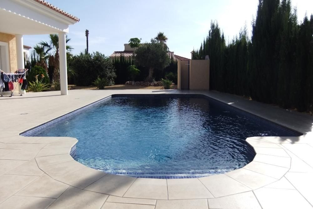 Se vende Villa - Chalet de 4 dormitorios en Costa Blanca, Alicante, España