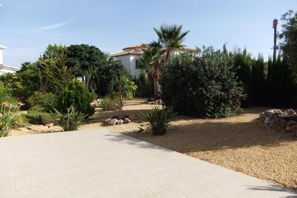 Se vende Villa - Chalet de 4 dormitorios en Costa Blanca, Alicante, España