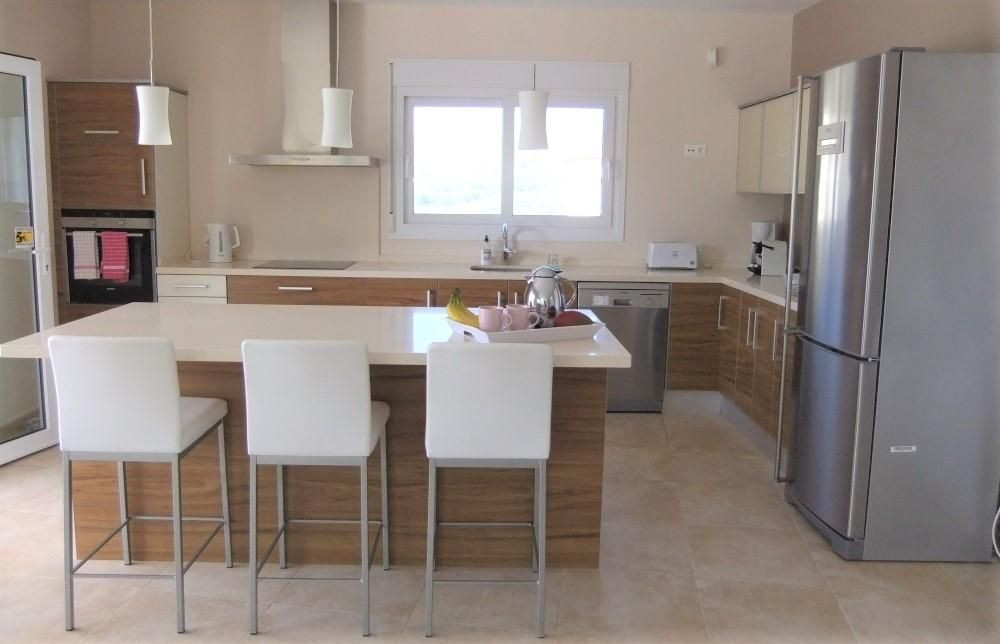Se vende Villa - Chalet de 4 dormitorios en Costa Blanca, Alicante, España