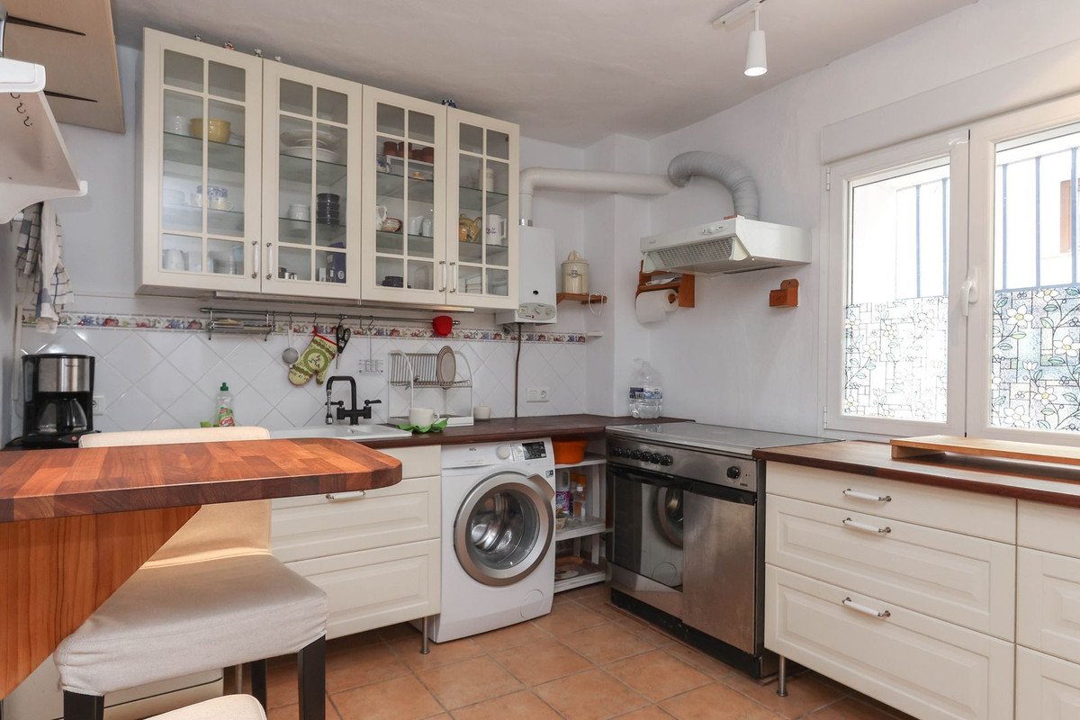 Se vende Cama y Desayuno de 6 dormitorios en Costa Del Sol, Málaga, España