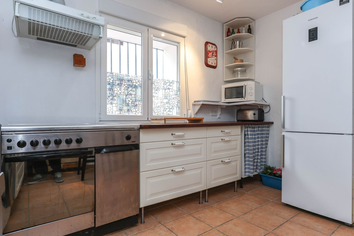 Se vende Cama y Desayuno de 6 dormitorios en Costa Del Sol, Málaga, España